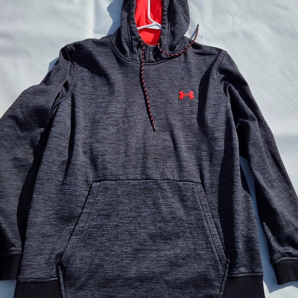 Under Armour womans size Large hoodie